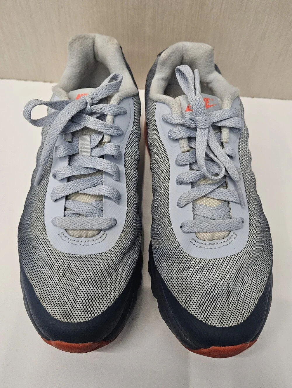 Nike Womens Air Max Invigor Print Size 7 Blue Coral Sneaker